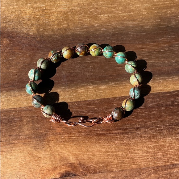 Natural Turquoise and copper-tone wire wrapped bracelet - Picture 3 of 4